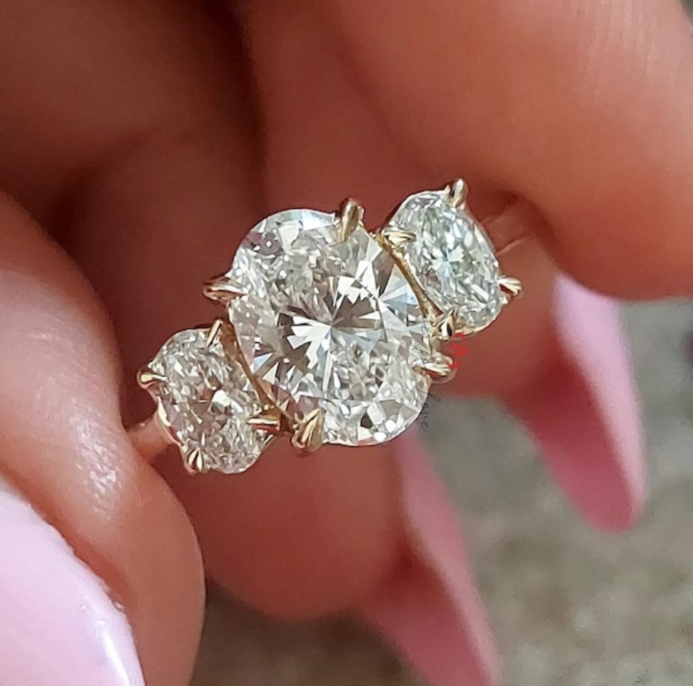 Certified 5.5 Carat Oval Cut D VVS1 Lab Grown Diamond Engagement Ring 14KT Solid Yellow Gold: Certified 5.5 Carat Oval Cut D VVS1 Lab Grown Diamond Engagement Ring 14KT Solid Yellow Gold - Ring Size US 6