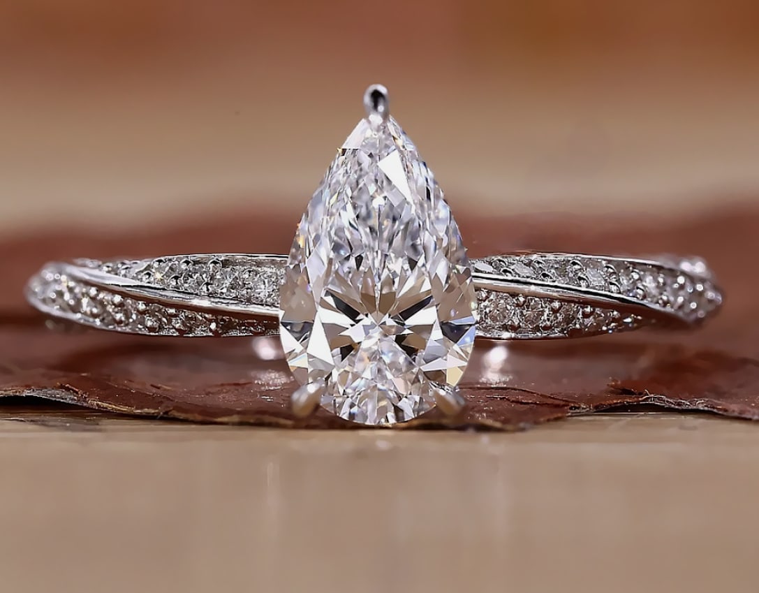 Certified 1.25 Carat Pear Cut D VVS1 Lab Grown Diamond Engagement Ring 14KT Solid White Gold: Certified 1.25 Carat Pear Cut D VVS1 Lab Grown Diamond Engagement Ring 14KT Solid White Gold - Ring Size US 7 - Side stone 0.40 Ct Lab Grown Diamonds Round Cut