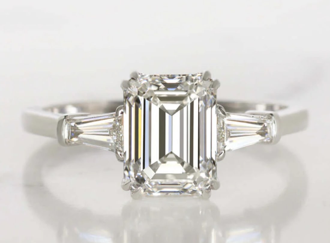 Certified 3.50 Ct Emerald Cut Lab Grown Diamond D VVS1 Engagement Ring 14KT Solid White Gold: Certified 3.50 Ct Emerald Cut Lab Grown Diamond D VVS1 Engagement Ring 14KT Solid White Gold - Ring Szie 7 - Side stone 0.40 Ct Lab Grown Diamonds D vs1 - Fancy Cut