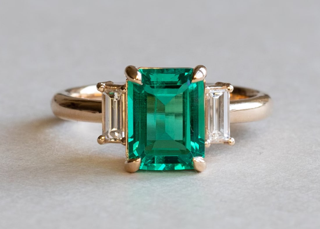 Certified 8.5 Ct - Emerald Cut Lab Grown Green Emearld & Lab Grown Diamond D VVS1 Engagement Ring: Certified 8.5 Ct - Emerald Cut Lab Grown Green Emearld & Lab Grown Diamond D VVS1 Engagement Ring 14KT Solid Yellow Gold - Ring Size 7 Side stone 0.80 Ct Lab Grown Diamonds D vs1 - Fancy Cut