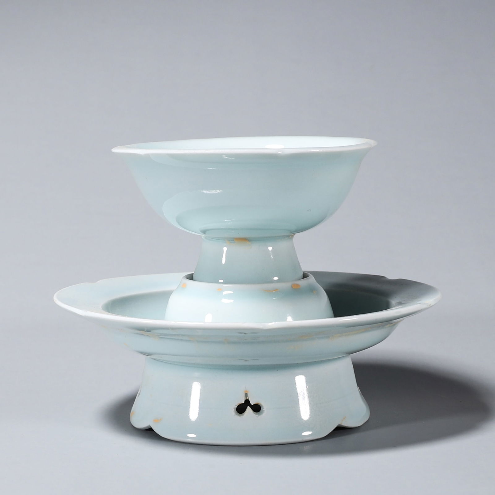 A Hutian kiln celadon porcelain tea saucer,Song Dynasty: L:14cm W:14cm H:11cm WT:450g