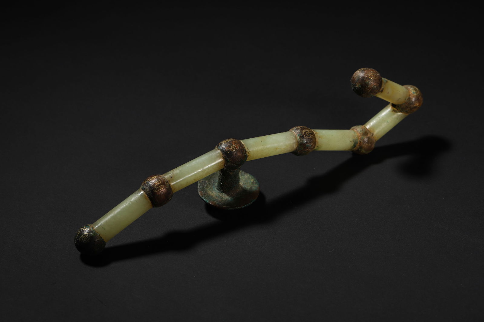 Han Dynasty Jade Gold-Inlaid Belt Hook (1 of 6)