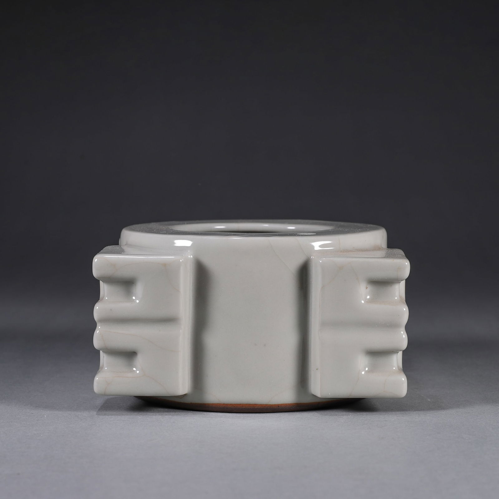 Qing Qianlong Period Guan-Type Glazed Cong-Form Water Pot with Bagua Motif (1 of 7)