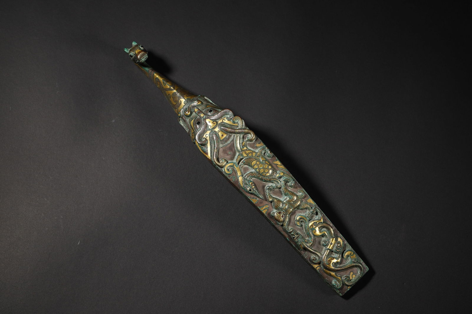 Warring States Period Gold-and-Silver-Inlaid Dragon-Form Belt Hook (1 of 7)
