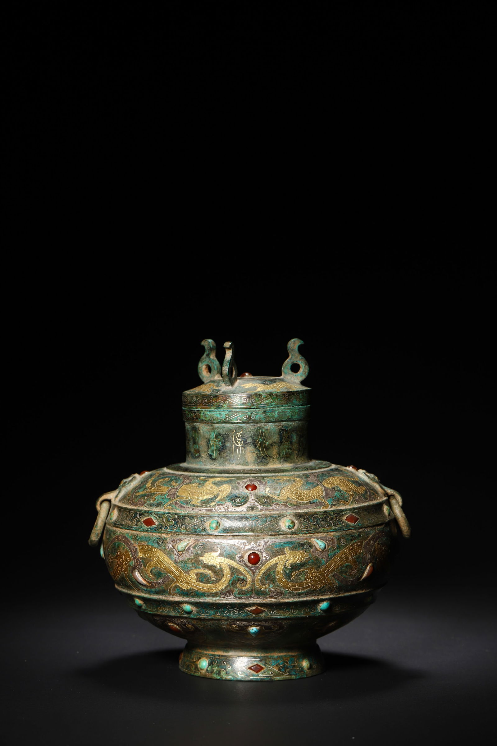 Han Dynasty Gold-and-Silver-Inlaid Gemstone Four-Symbols-Patterned Hu (Vessel) (1 of 8)