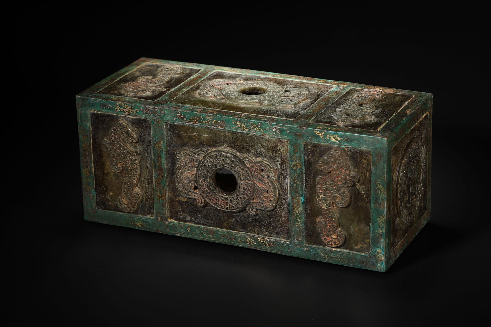Han Dynasty Bronze Gold-and-Silver-Inlaid Jade Square Casket (1 of 6)