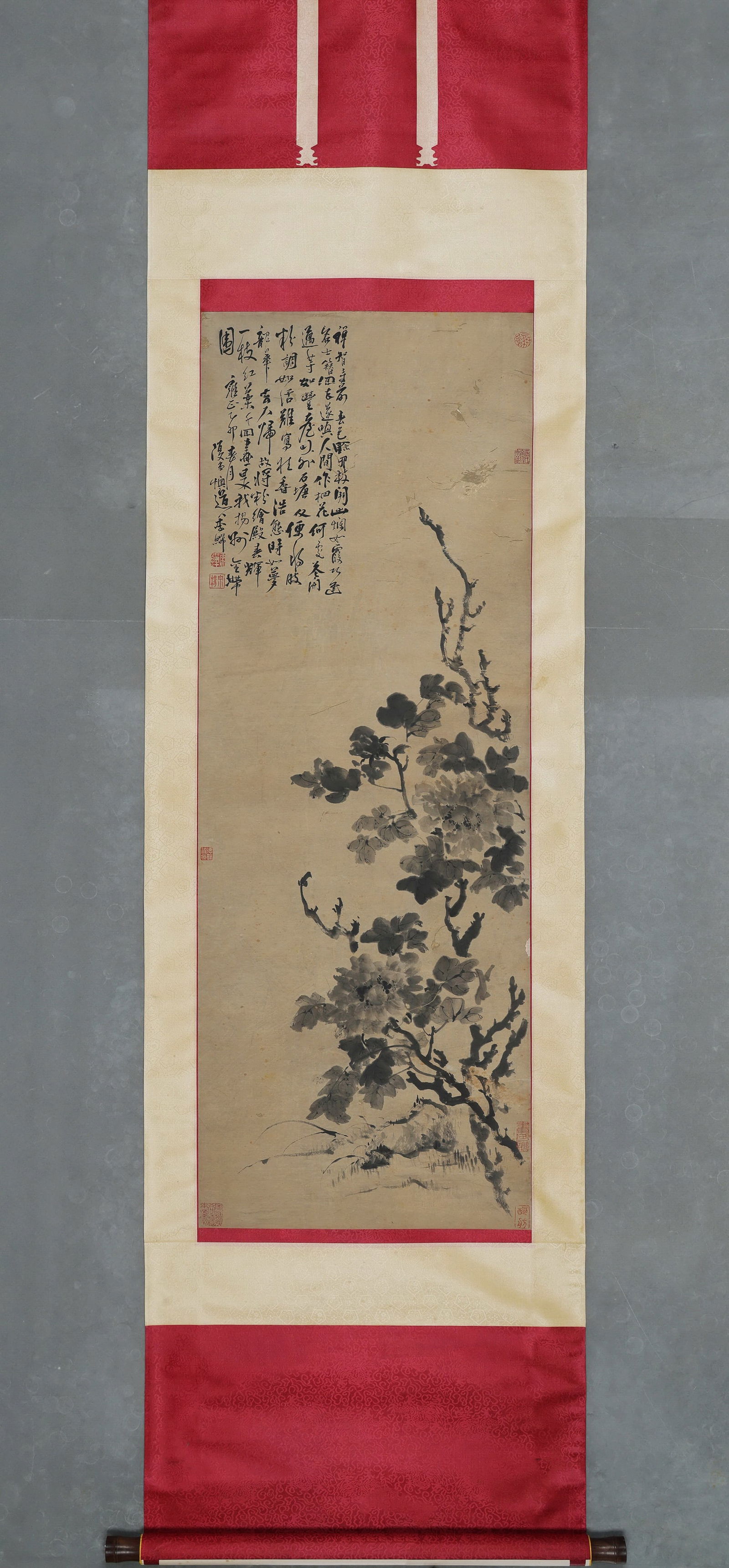 Qing Dynasty, Li Shan, A Garden Full of Spring Scenery (Hanging Scroll): Painting Size 130x48cm (51x19in)This ink freehand peony features bold, unconstrained brushwork, embodying the "Eight Eccentrics of Yangzhou"’s vibrant, uninhibited style. Accompanied by the