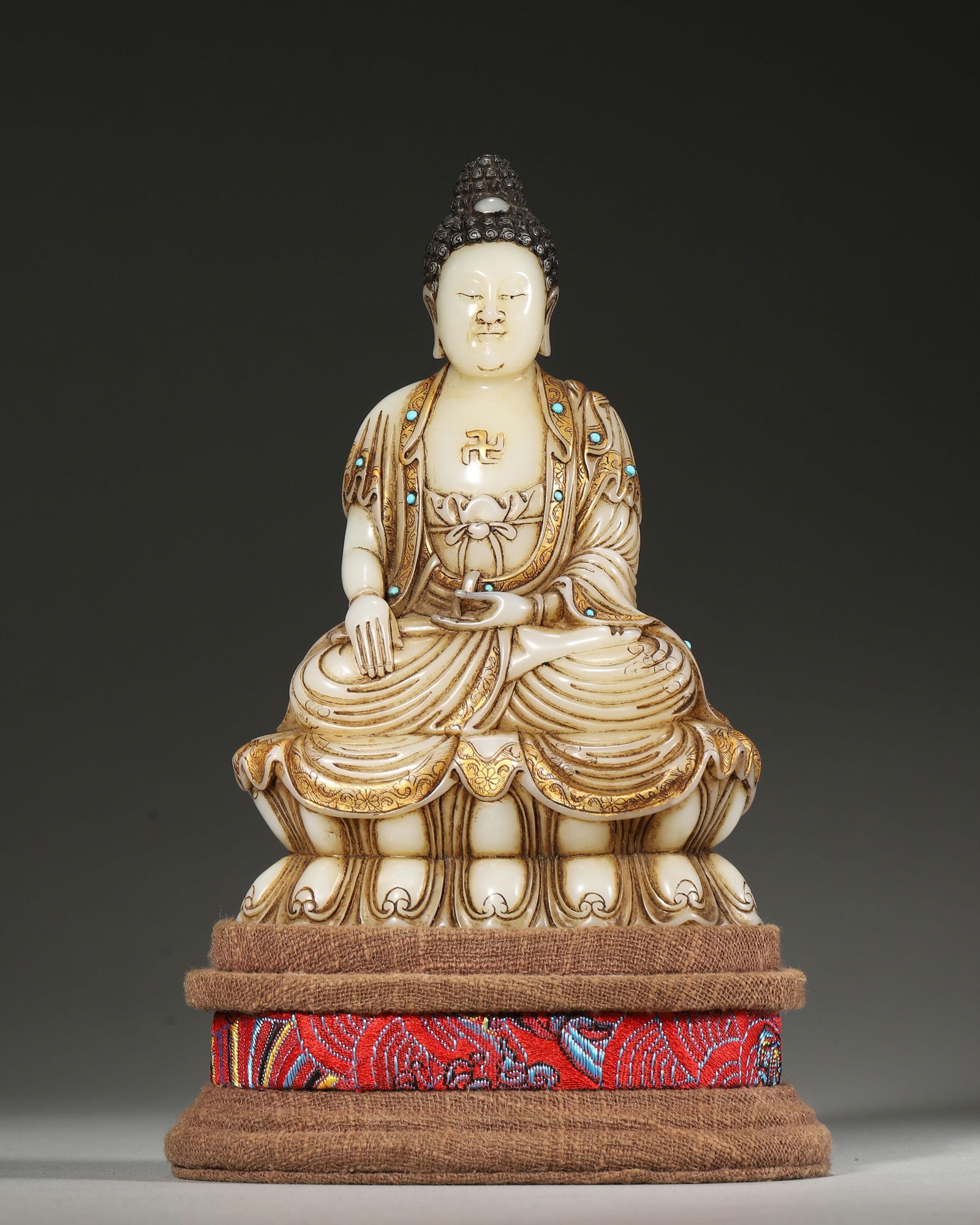 Mid-Qing Dynasty Shoushan Stone Carved Gilt & Gemstone-Inlaid Sakyamuni Seated Statue (1 of 8)
