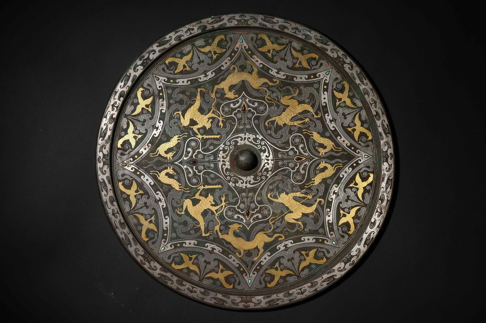 Han Dynasty Gold-and-Silver-Inlaid Mythical Beast-Pattern Bronze Mirror (1 of 5)