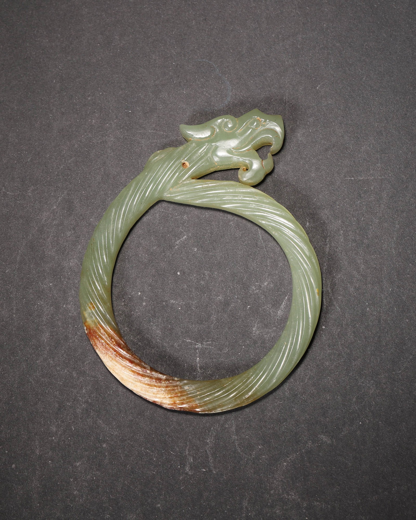 Warring States Hetian Jade Knotted Dragon Pendant (1 of 6)