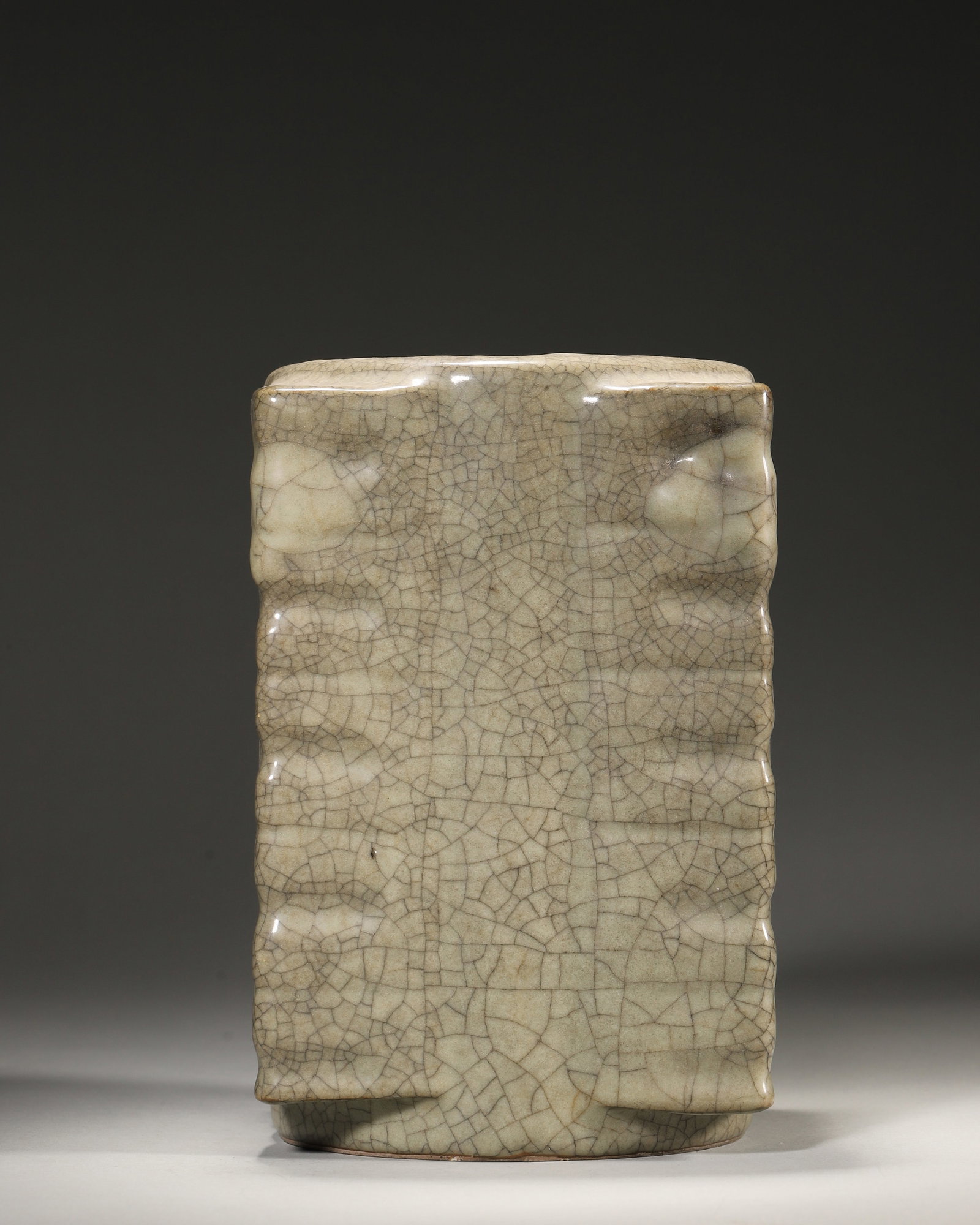 Song Dynasty Ge Kiln Celadon Crackle Cong-Form Vase: Length (L): 13.0cm (5.12in); Width (W): 8.5cm (3.35in); Height (H): 18.0cm (7.09in)A rare Song Ge Kiln vase: warm celadon glaze with "golden thread & iron wire" crackle, cong-form (ancient jade ritual