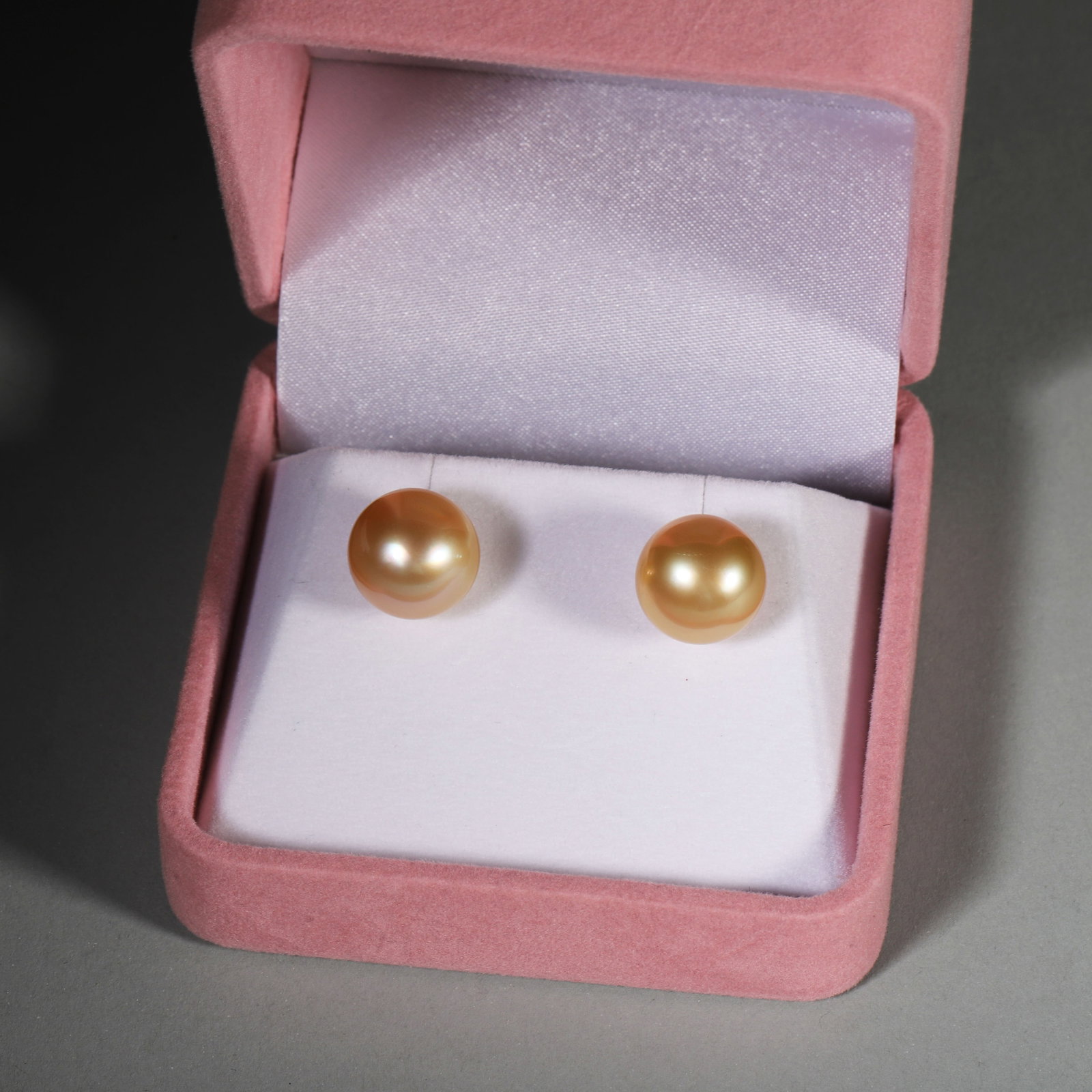 18K Gold South Sea Golden Pearl Stud Earrings: 12.5mm, Weight 5.7g (0.49", Weight 0.01lb)
