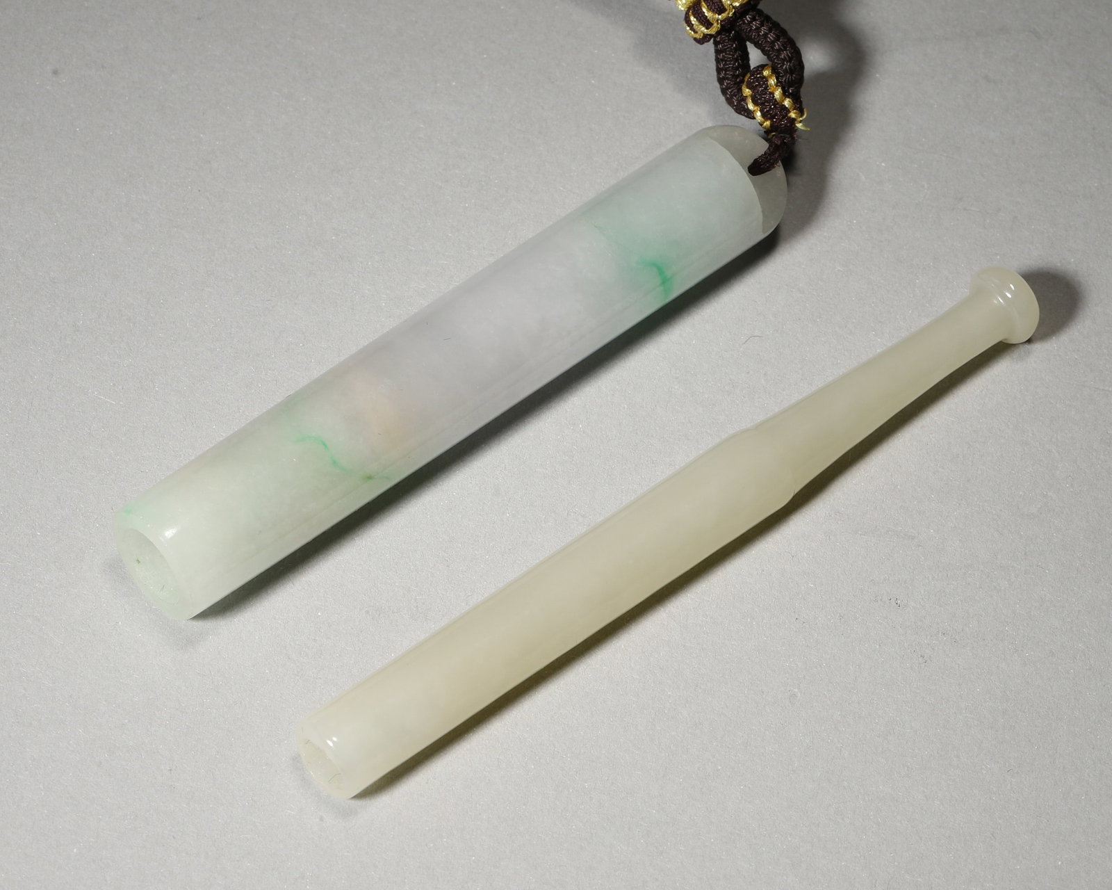 Hetian Jade Pendant Set of 2: H:8cm D:1.2cm WT:48g