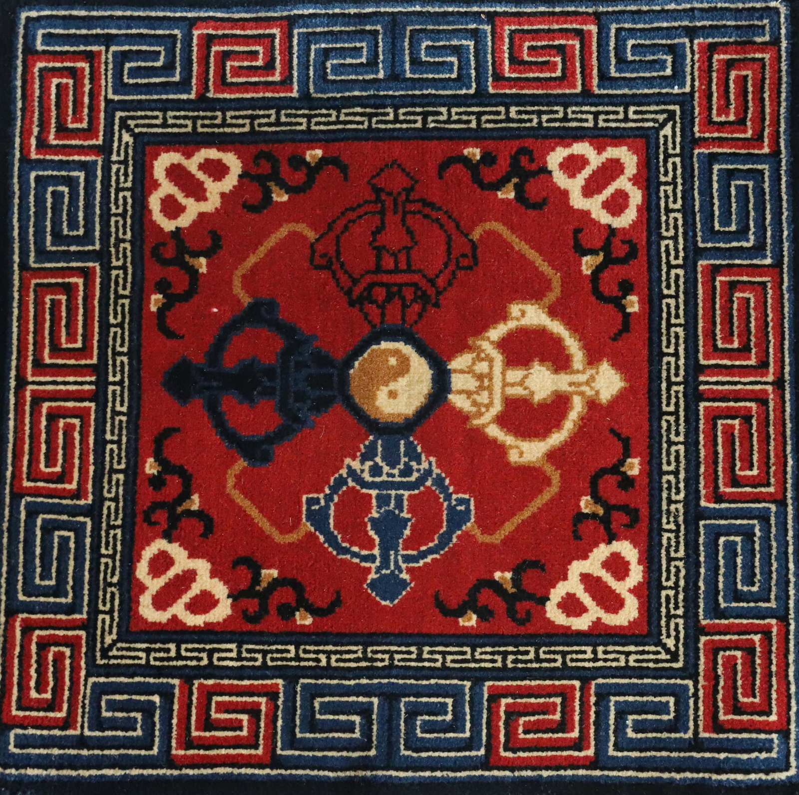 CHINESE Wool Carpet with NINGXIA Design: WOOL. Size: 0.61x0.61m / 2x2 feet, WT:1kg / 2.2 lbs