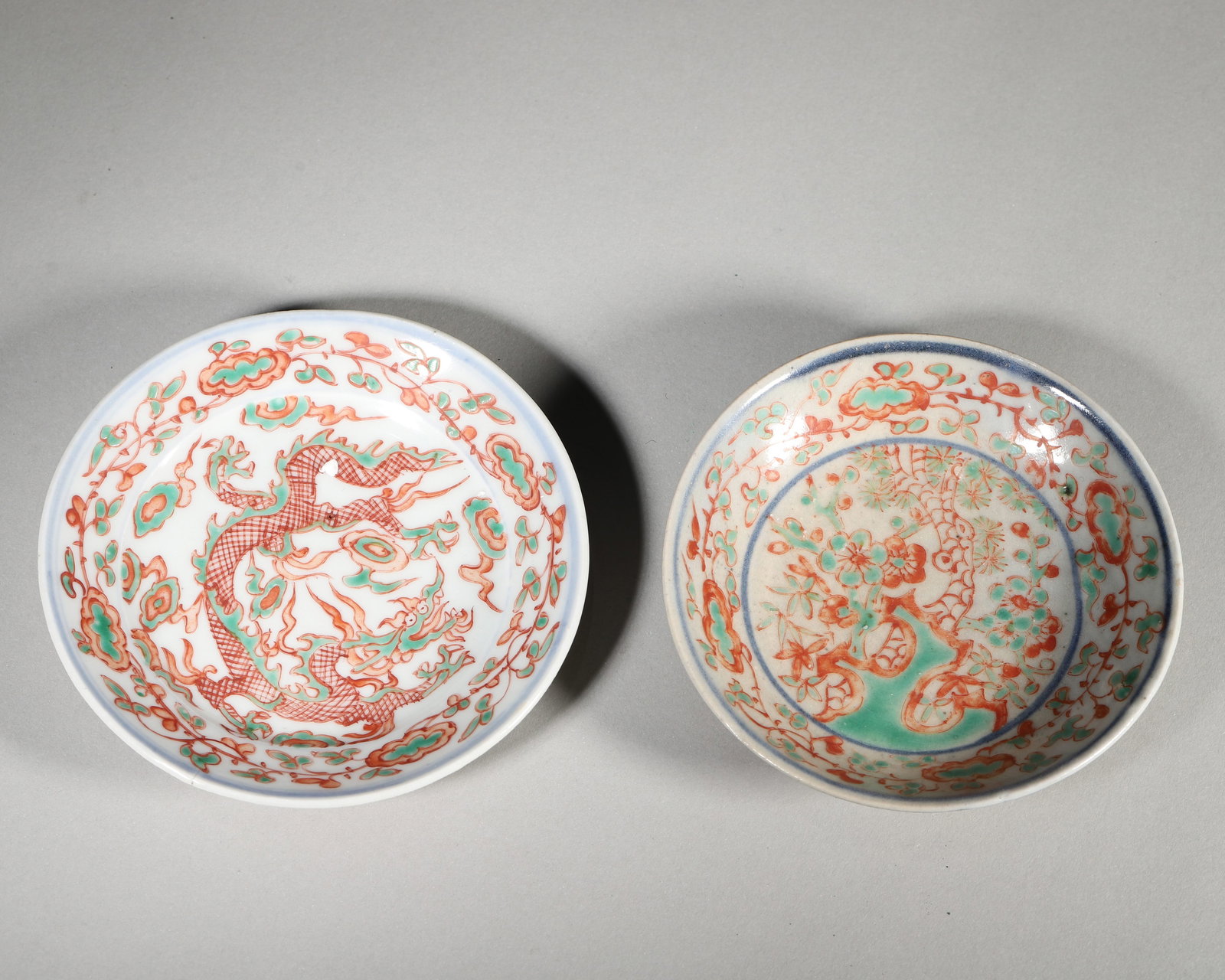 A group of small porcelain dishes, ca. 13th century: D:11cm