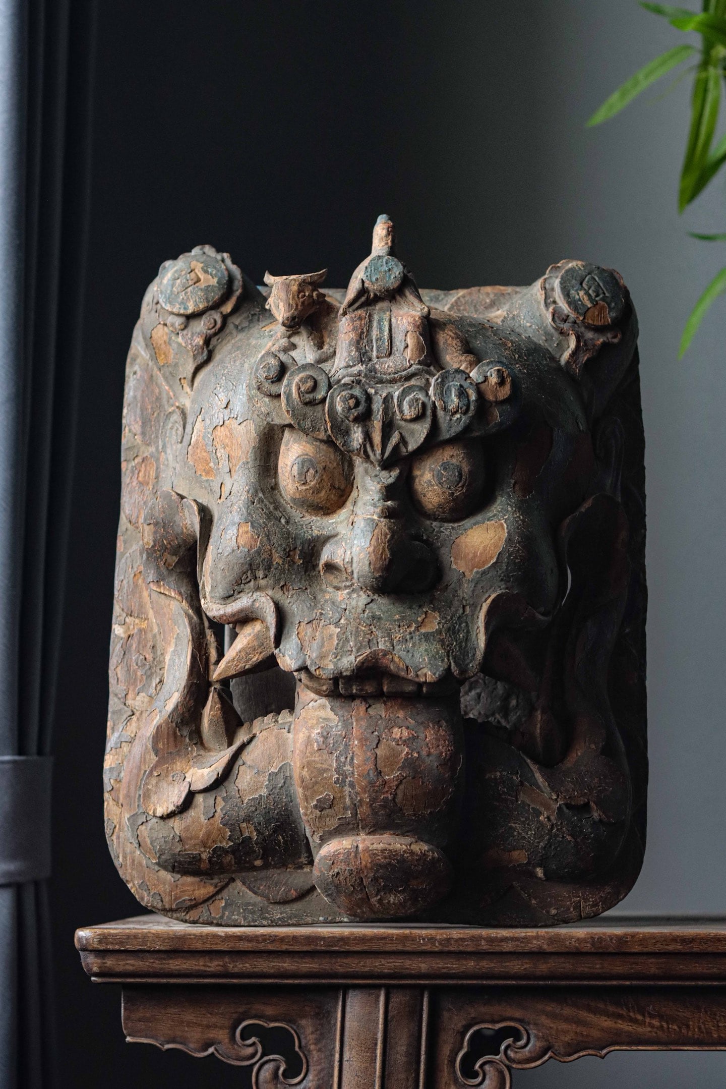 CARVED WOOD BEAST-MASK DOOR KNOCKER, MING DYNASTY: 16.54" x 12.99" x 5.91" inches (42cm x 33cm x 15cm)Majestic in form, with wide fierce eyes, protruding mouth, and bold lines, creating a fierce and awe-inspiring look with strong visual impact and det
