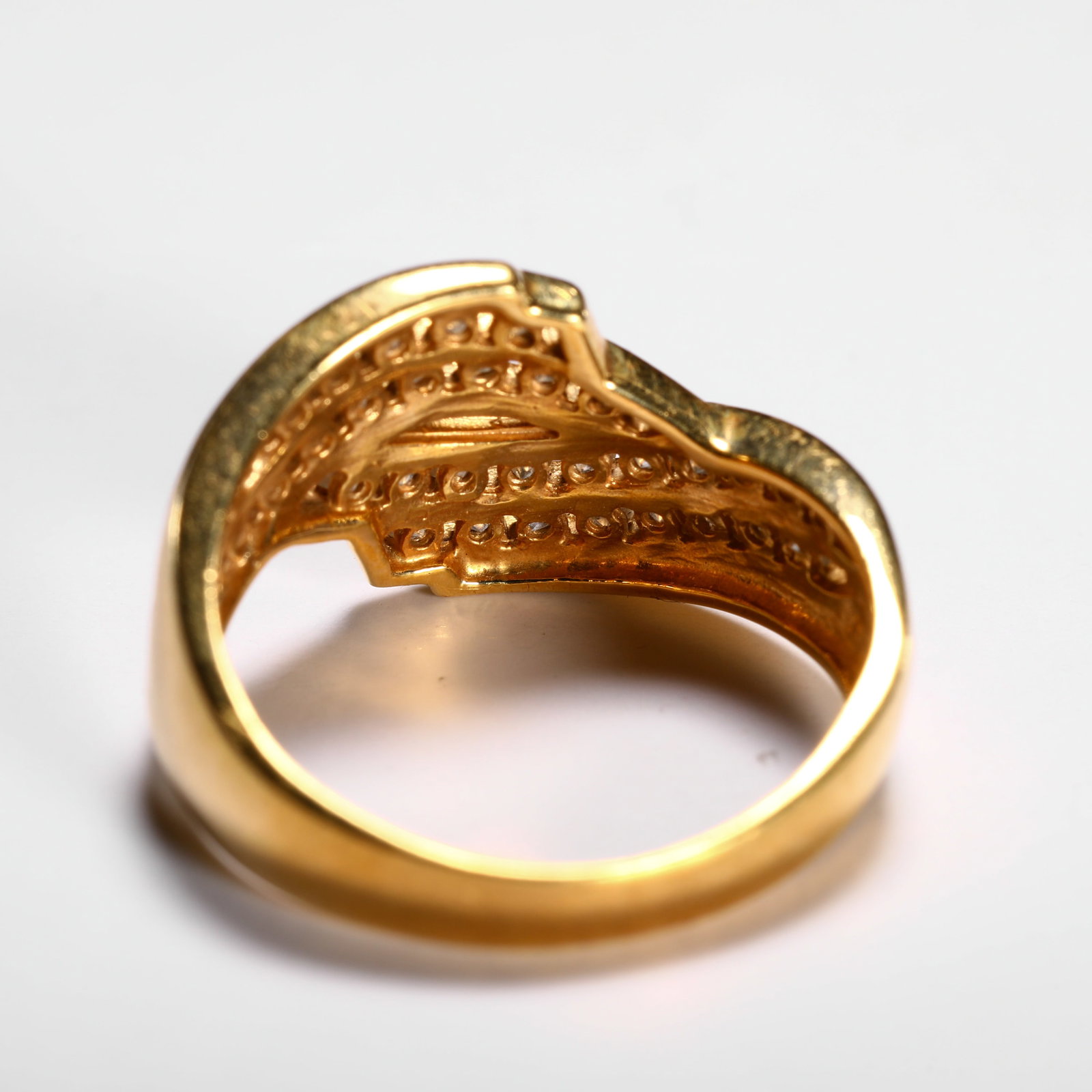 18K GOLD RING - 4
