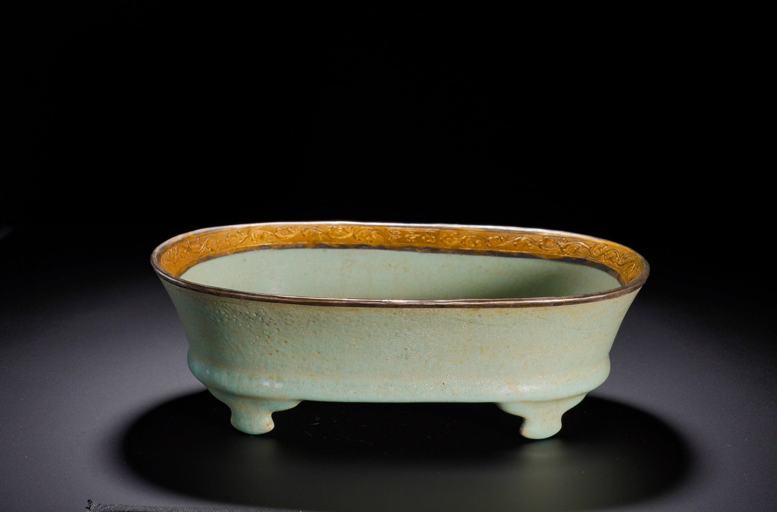 SONG DYNASTY RU KILN THREE-LEGGED WASHBASIN (1 of 7)