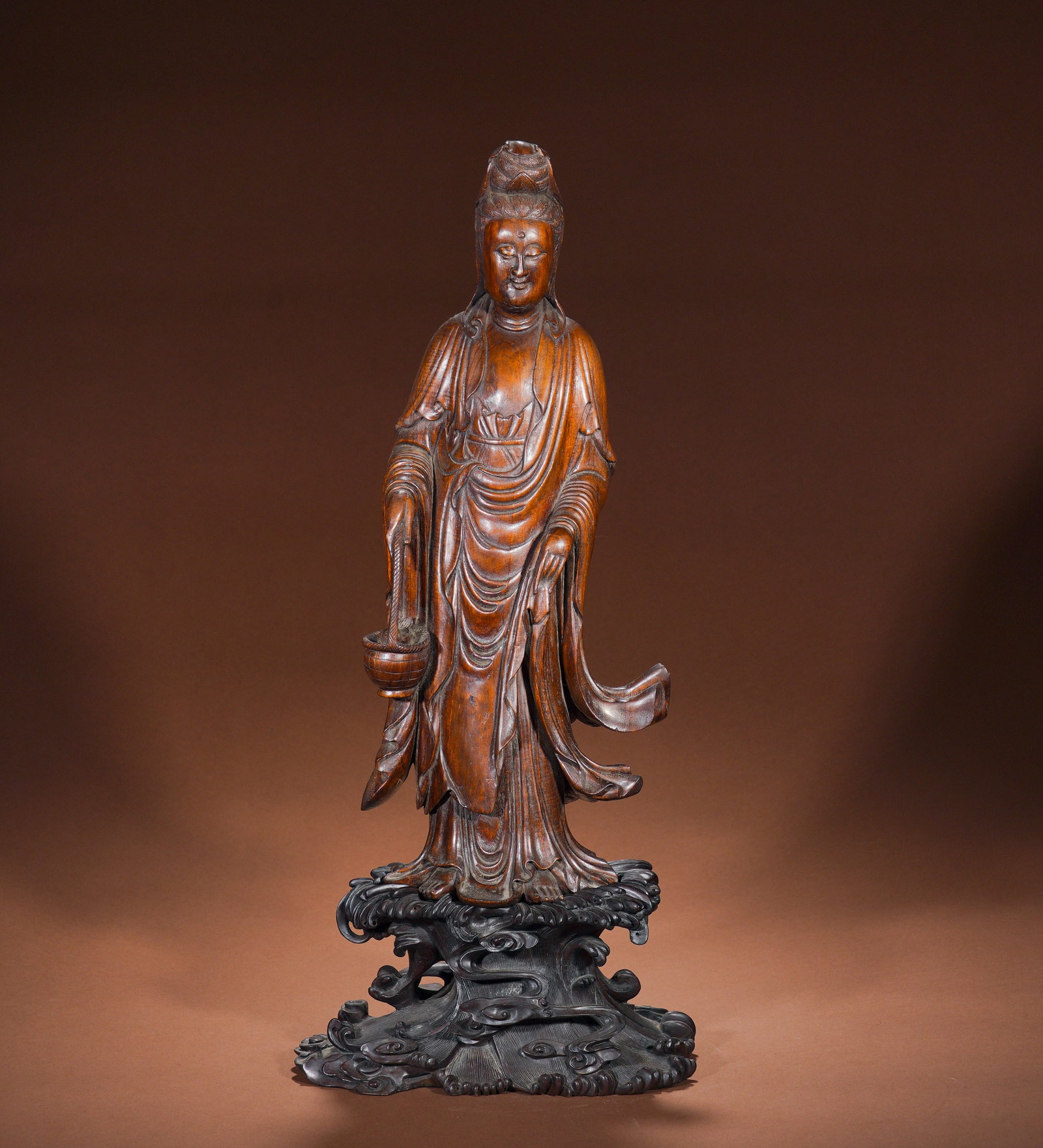 QING DYNASTY, STANDING STATUE OF GUANYIN CARRYING A BASKET MADE OF BOXWOOD (1 of 9)