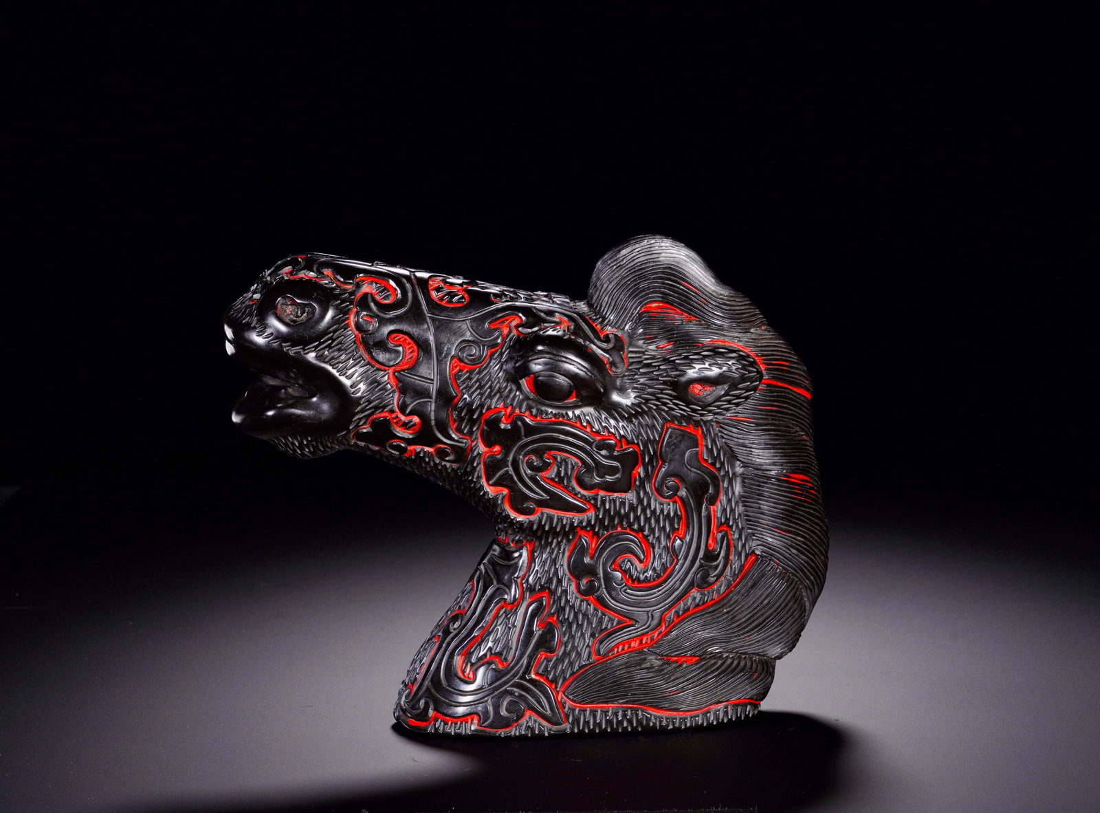 QING DYNASTY LACQUERWARE CAMEL HEAD ORNAMENT