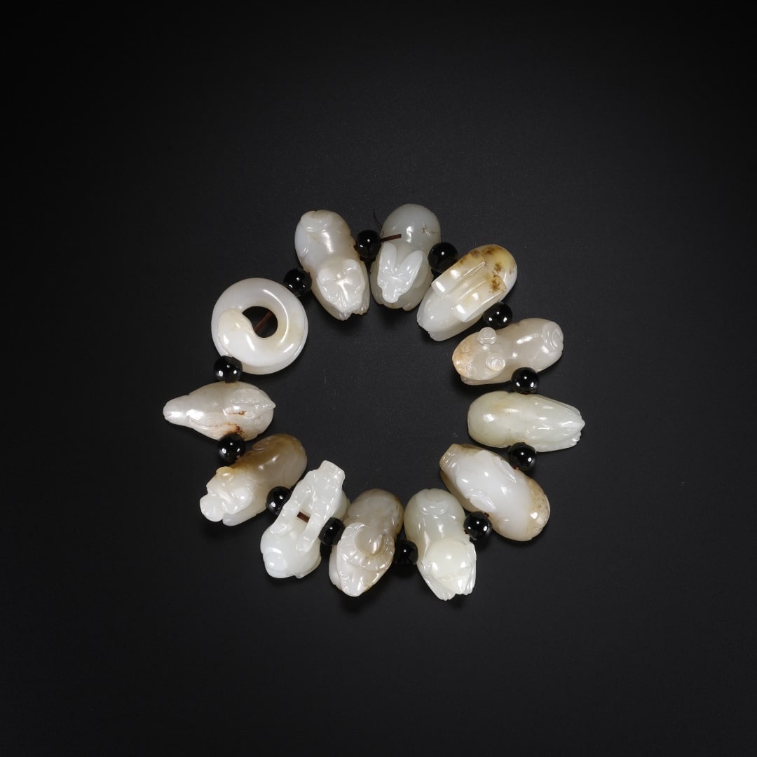 HAN HETIAN JADE CHINESE ZODIAC BRACELET (1 of 9)
