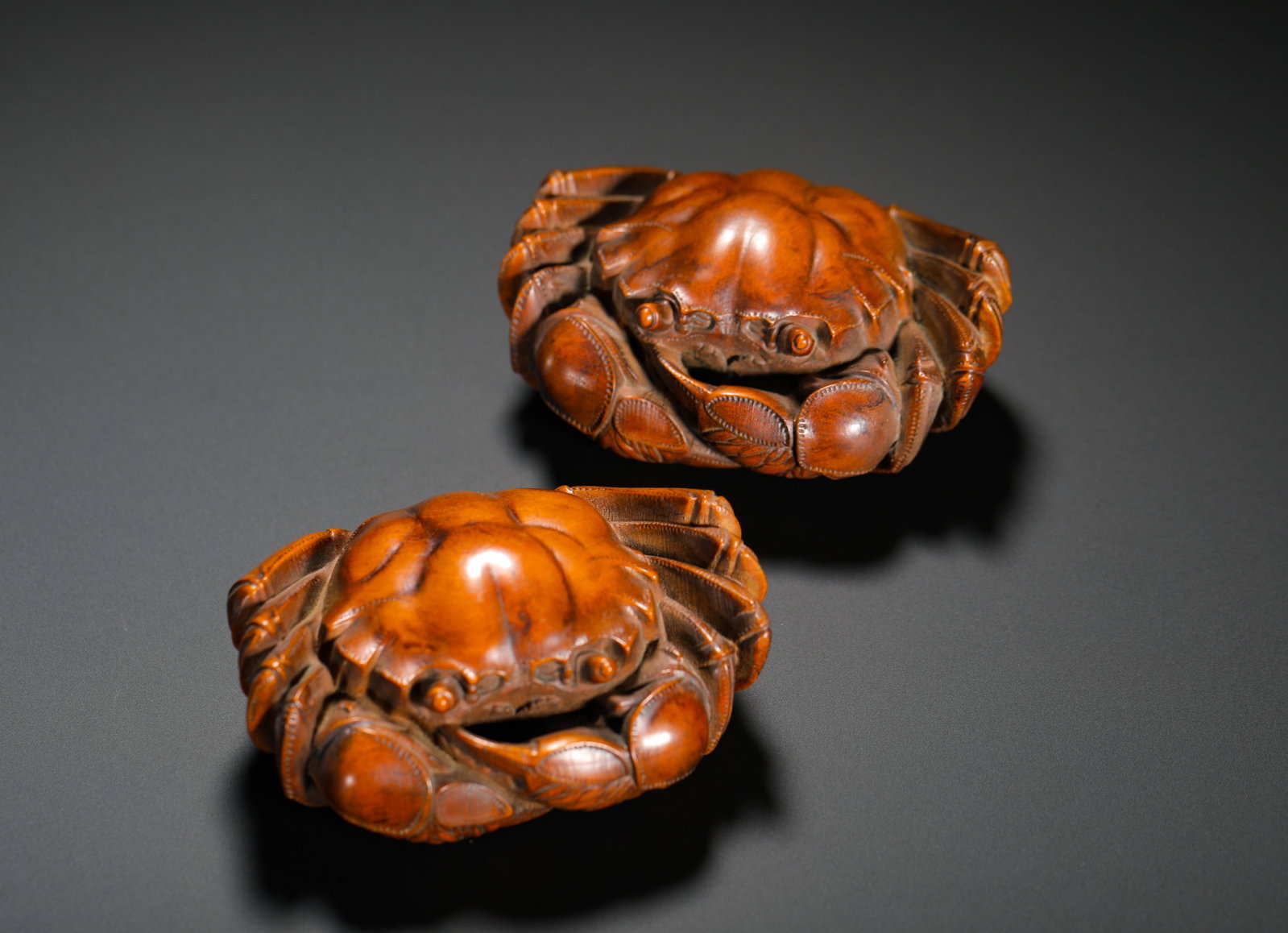 QING DYNASTY BOXWOOD CRAB CARVINGS (1 of 7)