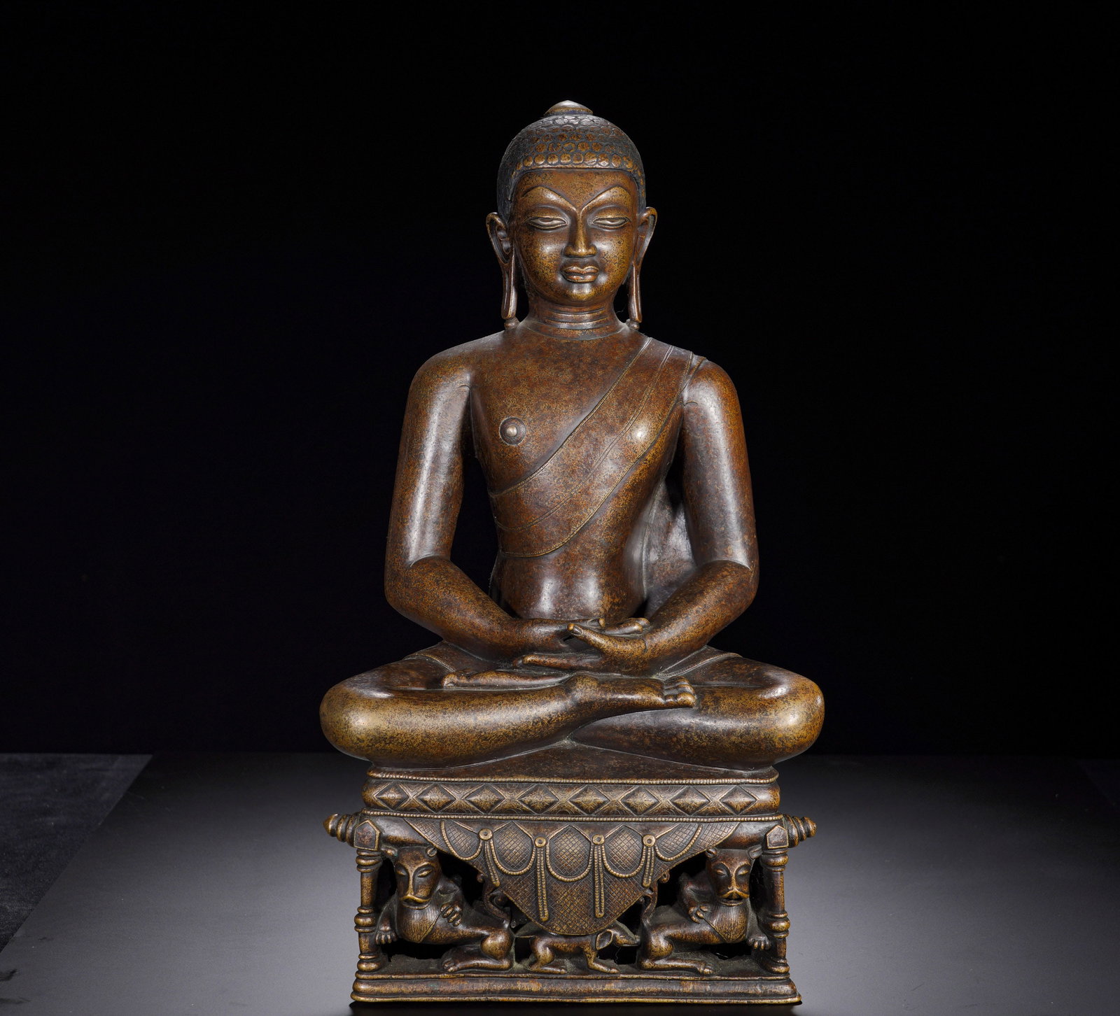 Qing Dynasty, Bronze Seated Statue of Sakyamuni in Meditation (1 of 12)