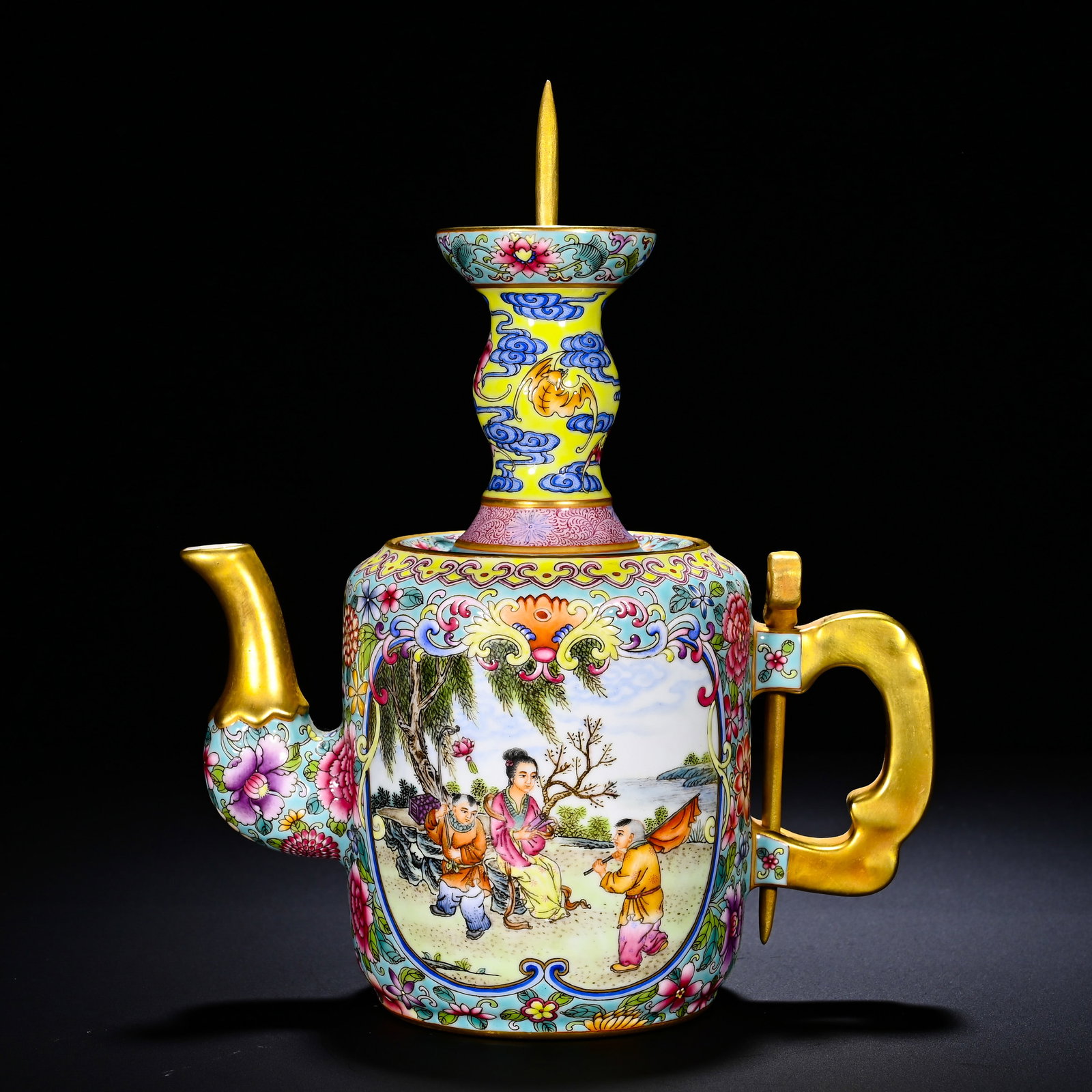 Qing Dynasty, Qianlong Period, Turquoise-Green Pastel Benba Teapot with a Hundred Ladies Pattern (1 of 7)