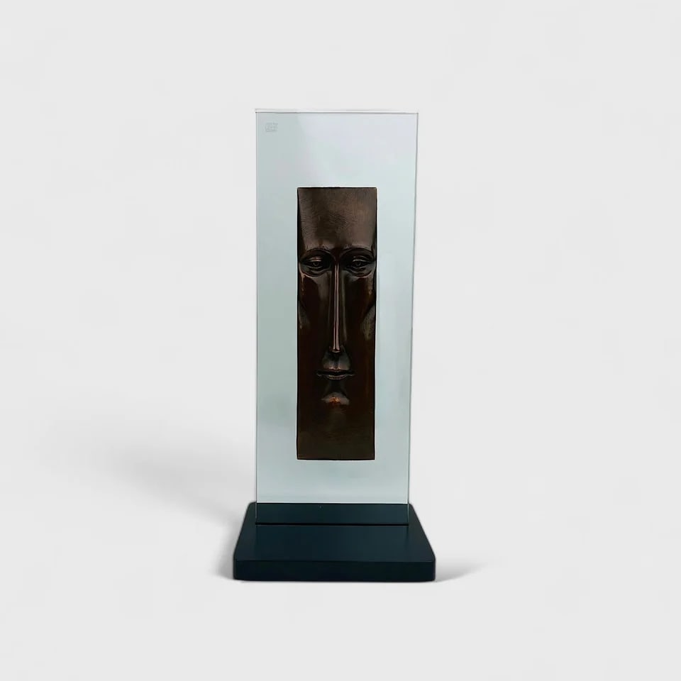 “Watcher in the Wall?? – Sergio Bustamante Wall Sculpture (1 of 2)