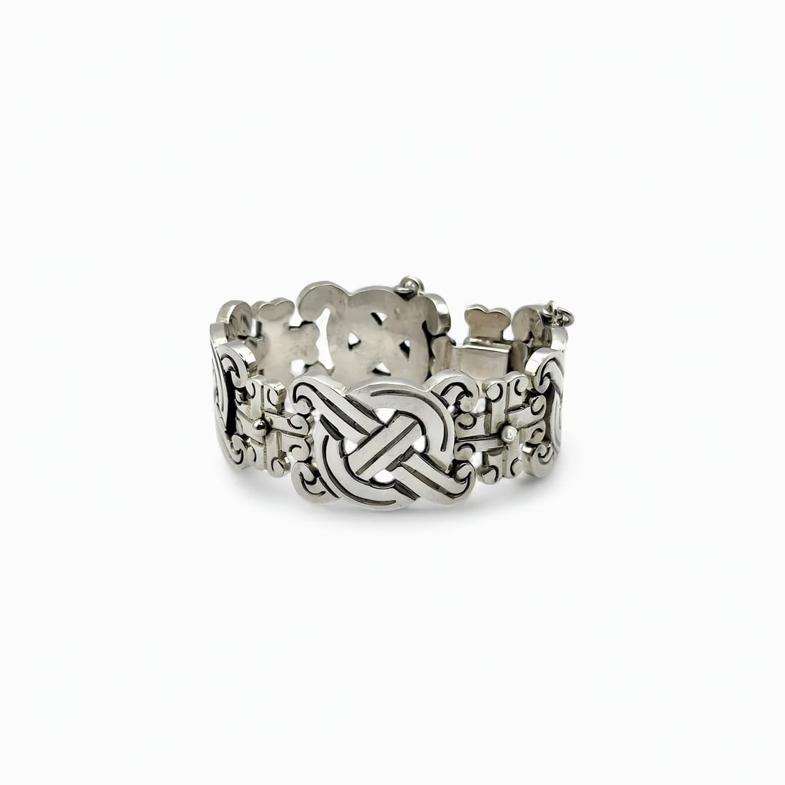 "Taxco Knotwork Legacy" Silver Bracelet (1 of 2)