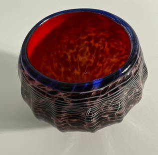 Dale Chihuly (American, B. 1941) Art Glass Vase, After: Dale Chihuly (American, B. 1941) Art Glass Bowl. Measures: 6 1/2 x 6 1/2 inches in size. Dale Chihuly is an American glass artist and entrepreneur. He is well known in the field of blown glass, "movin