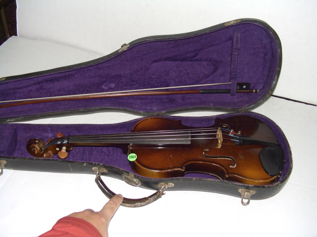 vintage wooden violin in case with bow, made in G: vintage wooden violin in case with bow, made in Germany, Lot Description: case is 32" violin is 23 3/4"