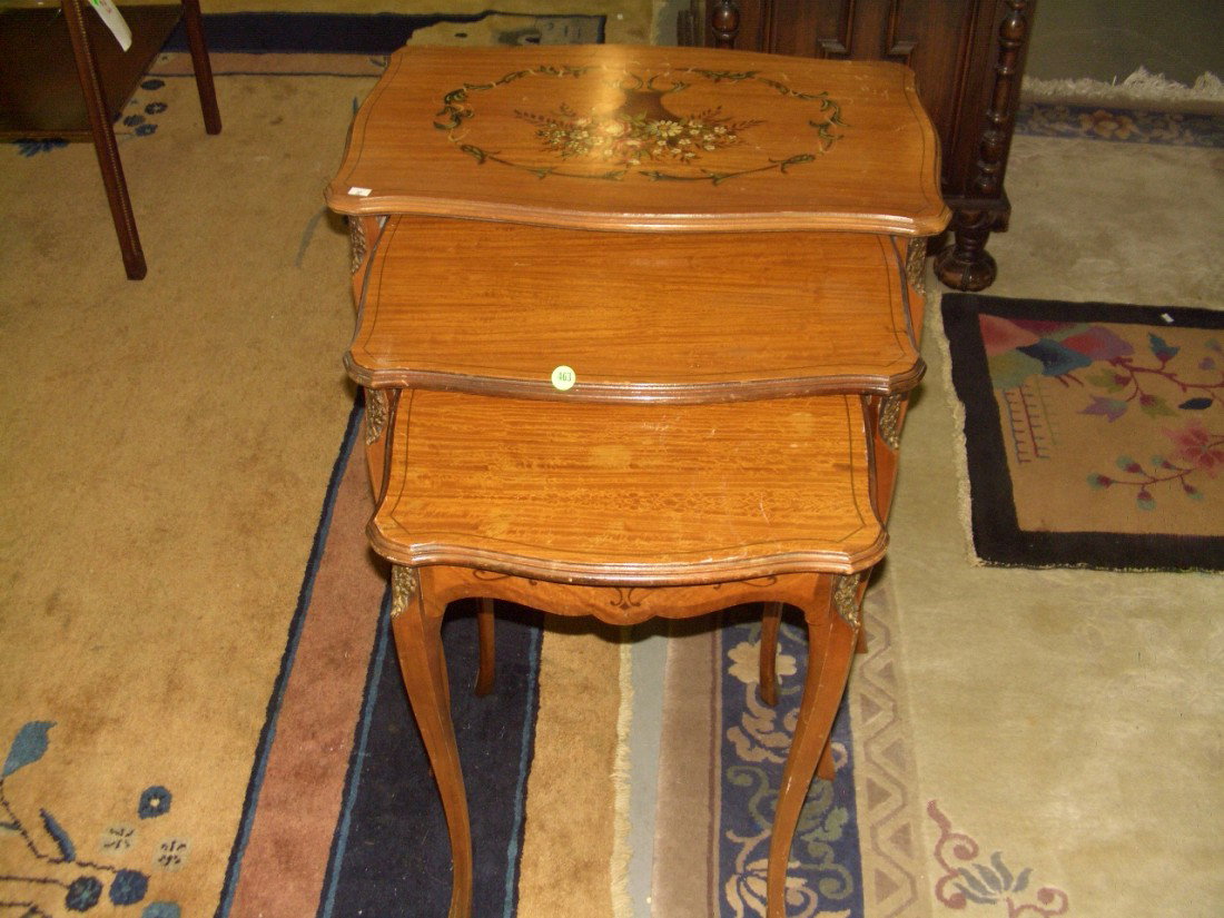 3 piece French style painted floral top nesting t: 3 piece French style painted floral top nesting tables,(shows wrong tag lot in photo) SSR