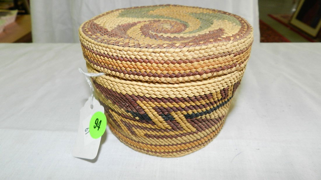 authentic Native American basket Nootka lidded bask: authentic Native American basket Nootka lidded basket ca 1910 3 1/2 x 4 1/2