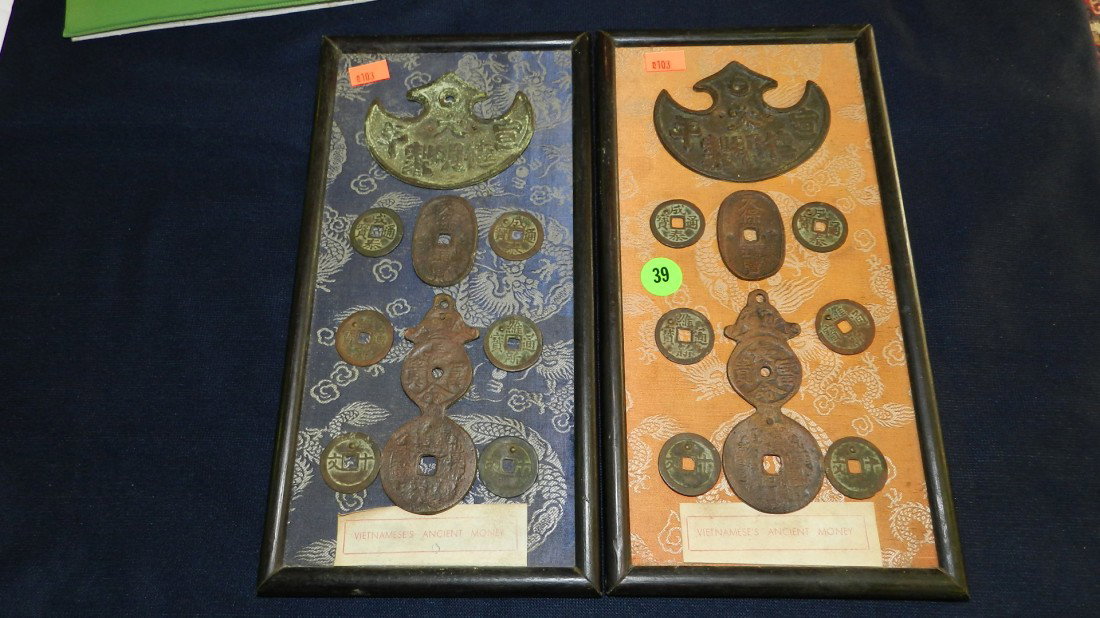 2 piece displays of Vietnamese ancient coins: 2 piece displays of Vietnamese ancient coins