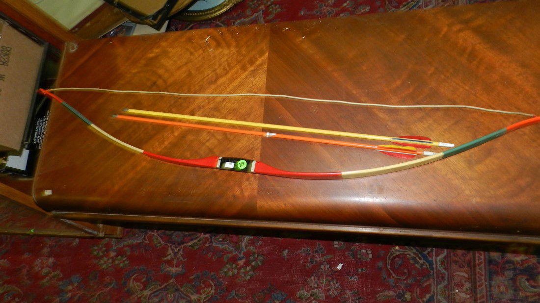 vintage bow and arrow set SSR: vintage bow and arrow set SSR