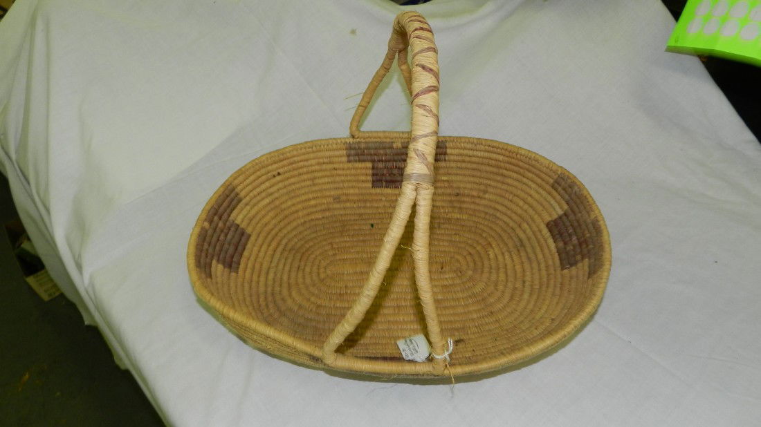 vintage Native American handmade Raffia gathering: vintage Native American handmade Raffia gathering basket