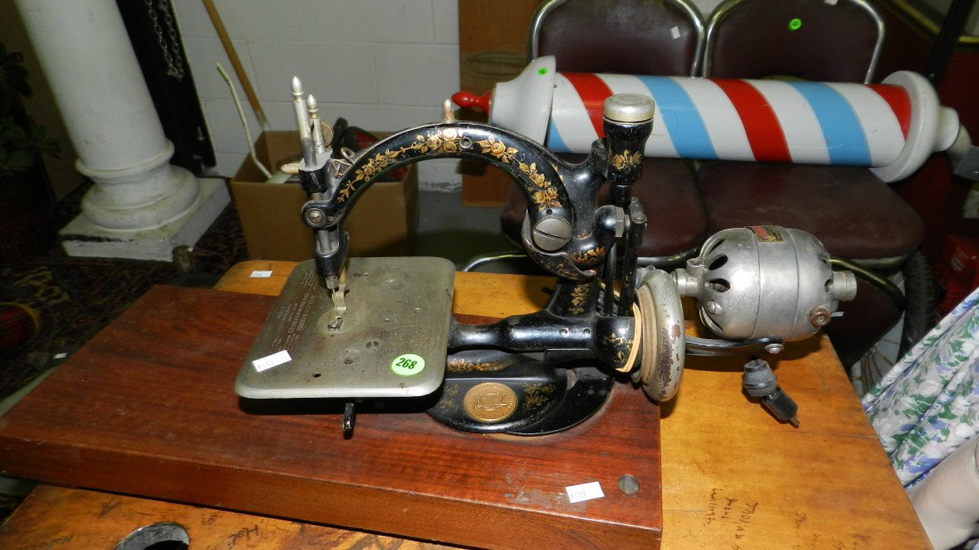 antique table top unique sewing machine: antique table top unique sewing machine