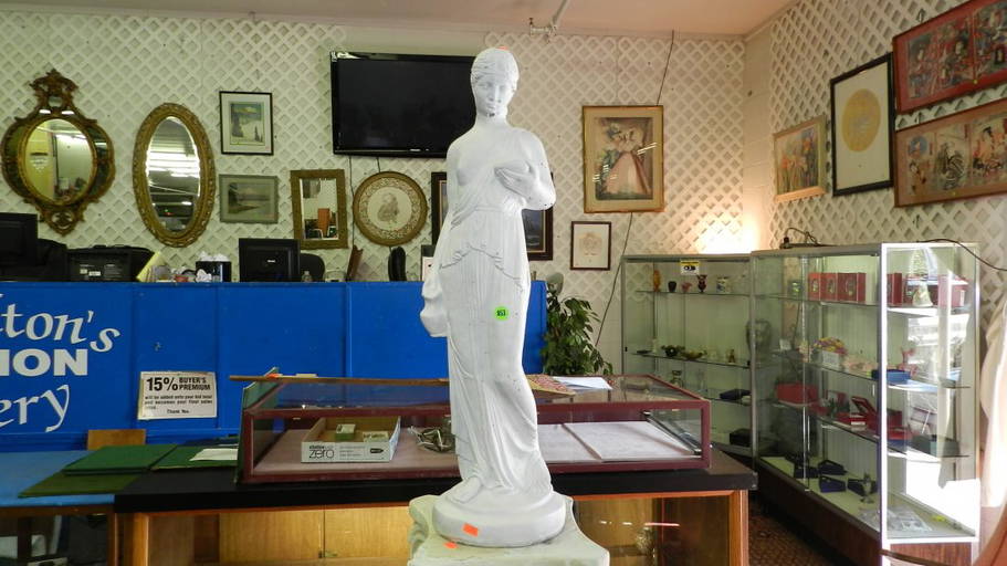 Vintage Lady Statue As Seen, Ssr