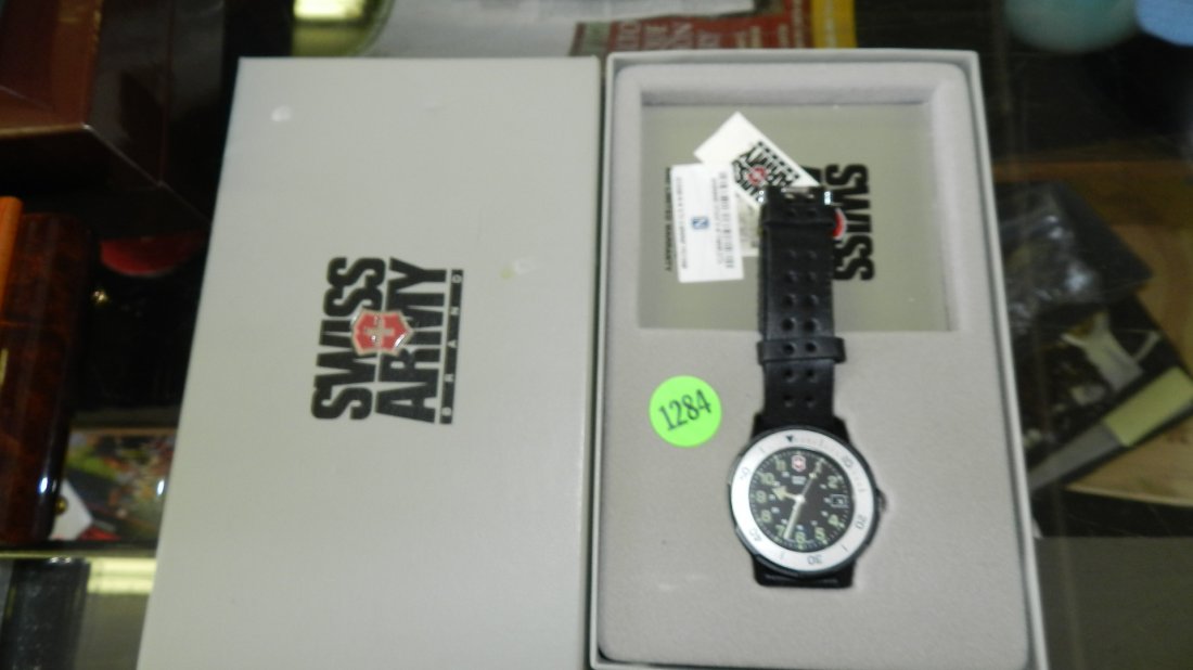 nice Swiss Army wrist watch in box