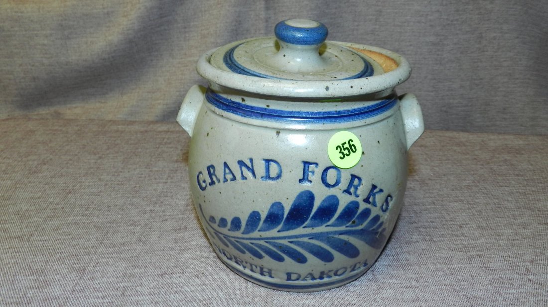 N. Dakota bean pot: N. Dakota bean pot