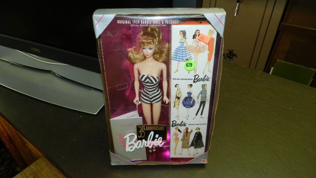 Barbie doll in box: Barbie doll in box