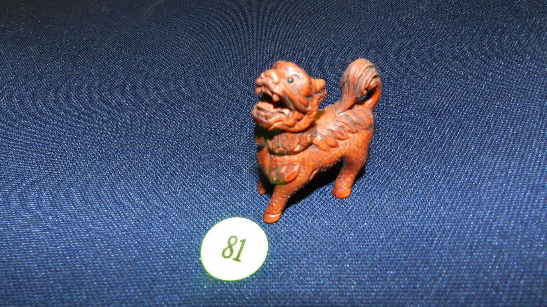 unique Asian carved netsuke of Foo Lion: unique Asian carved netsuke of Foo Lion