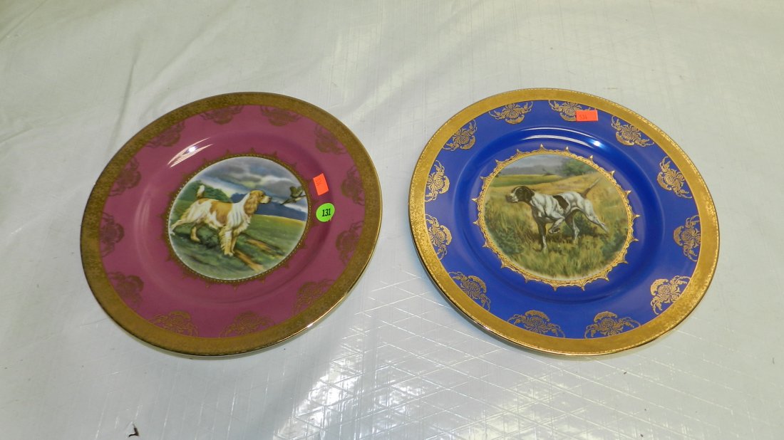 2 piece Bavarian Bee Hive marked hunting dog plate: 2 piece Bavarian Bee Hive marked hunting dog plates