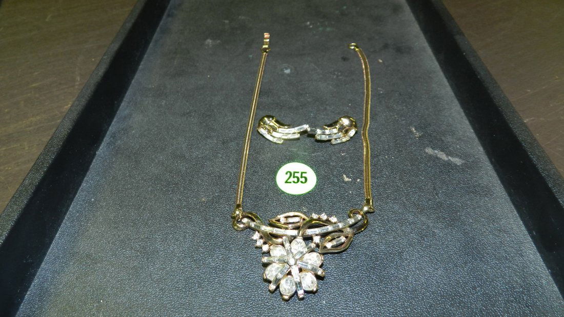 wonderful antique Trifari necklace and earrings se: wonderful antique Trifari necklace and earrings set