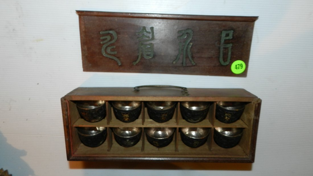 unique Asian sake? silver cups in wooden box, sterling: unique Asian sake? silver cups in wooden box, sterling inserts?, cond G, some insert loose, case missing handle