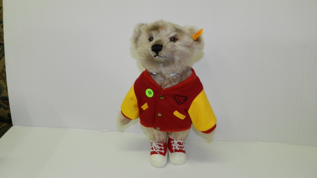 Original German Steiff teddy bear with tag & button in: Original German Steiff teddy bear with tag & button in ear, tag #02592, Steiff-Club Edition 1996/97 "Dicky Braunbar 1935 Replica" COND. Like new / Mint 12"