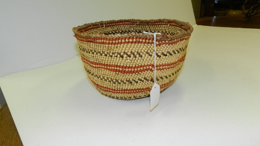 authentic / vintage Native American hand woven basket,: authentic / vintage Native American hand woven basket, Chehalis bowl 5 1/2 x 9 1/2