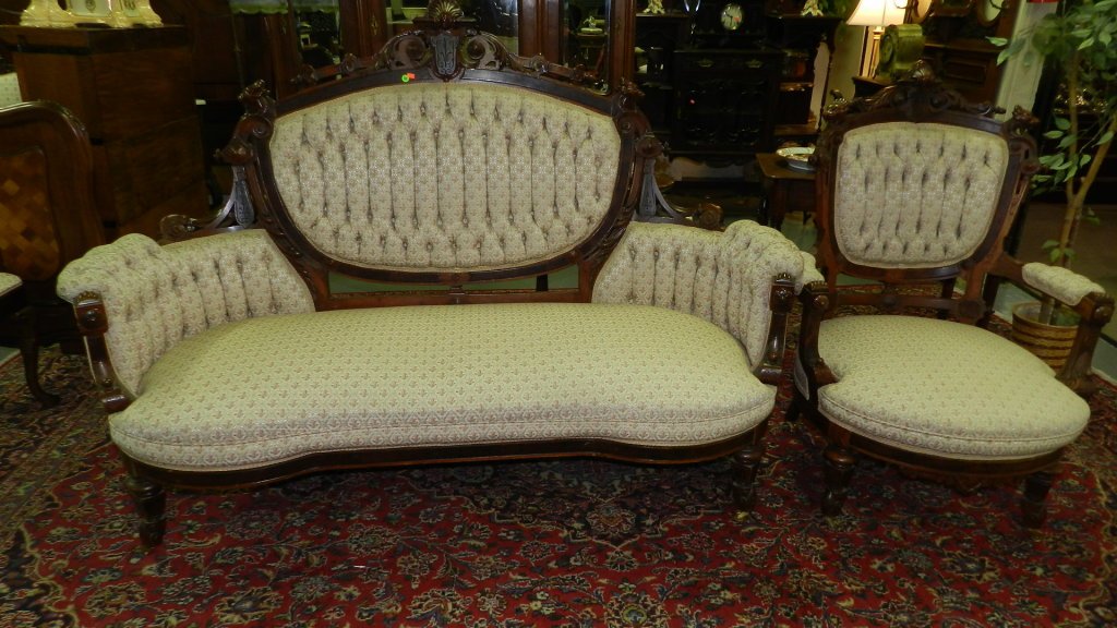 Monumental carved Georgian era fierce Lion's head: Monumental carved Georgian era fierce Lion's head parlor set with settee and matching chair, nice cover, fancy carved frame, COND VG, SSR