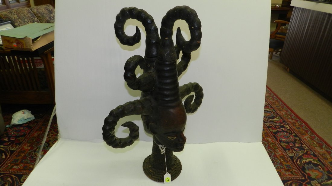 6936) NICE African Ekoi head with removable hair: 6936) NICE African Ekoi head with removable hair strands. Woven base. 25x19